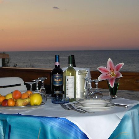 Hotel Villa Ombrosa Portoferraio Esterno foto