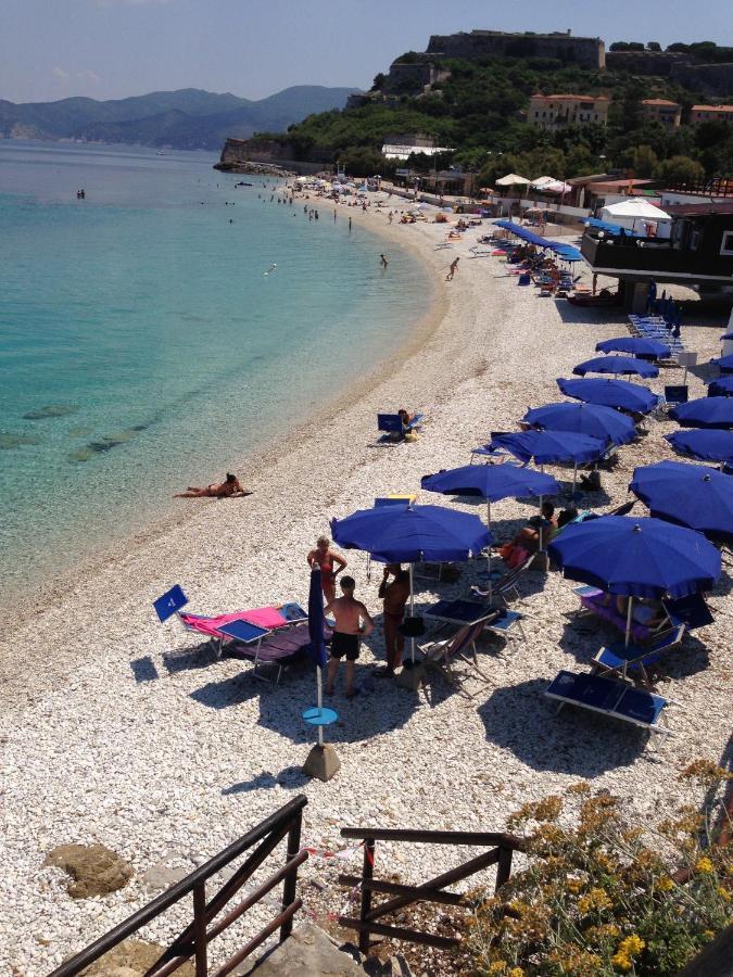 Hotel Villa Ombrosa Portoferraio Esterno foto