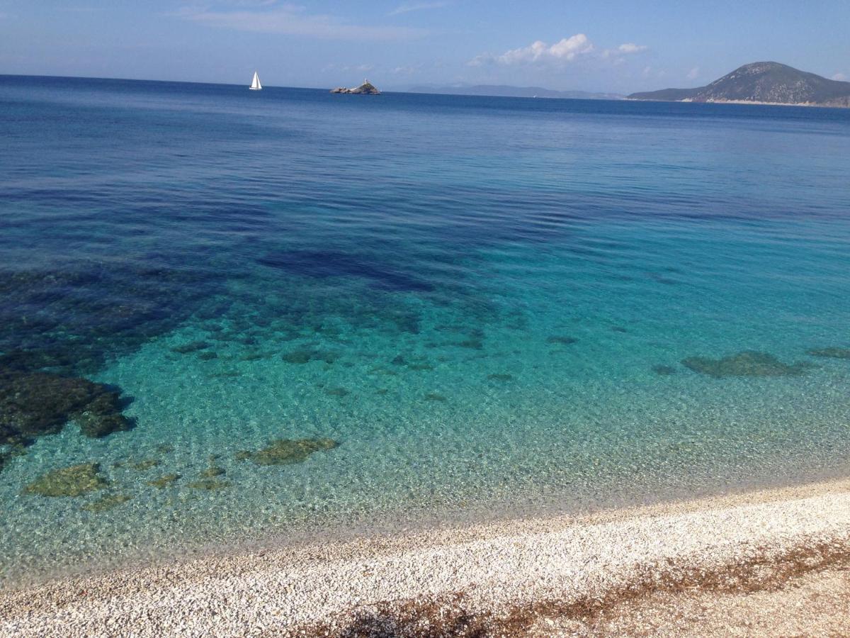 Hotel Villa Ombrosa Portoferraio Esterno foto