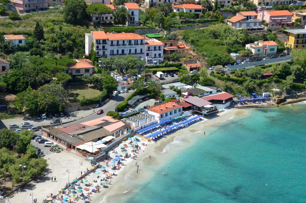 Hotel Villa Ombrosa Portoferraio Esterno foto