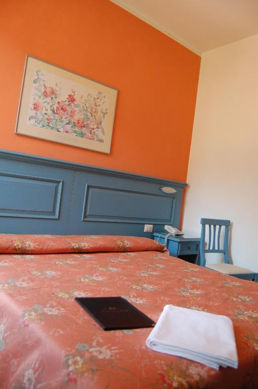 Hotel Villa Ombrosa Portoferraio Esterno foto