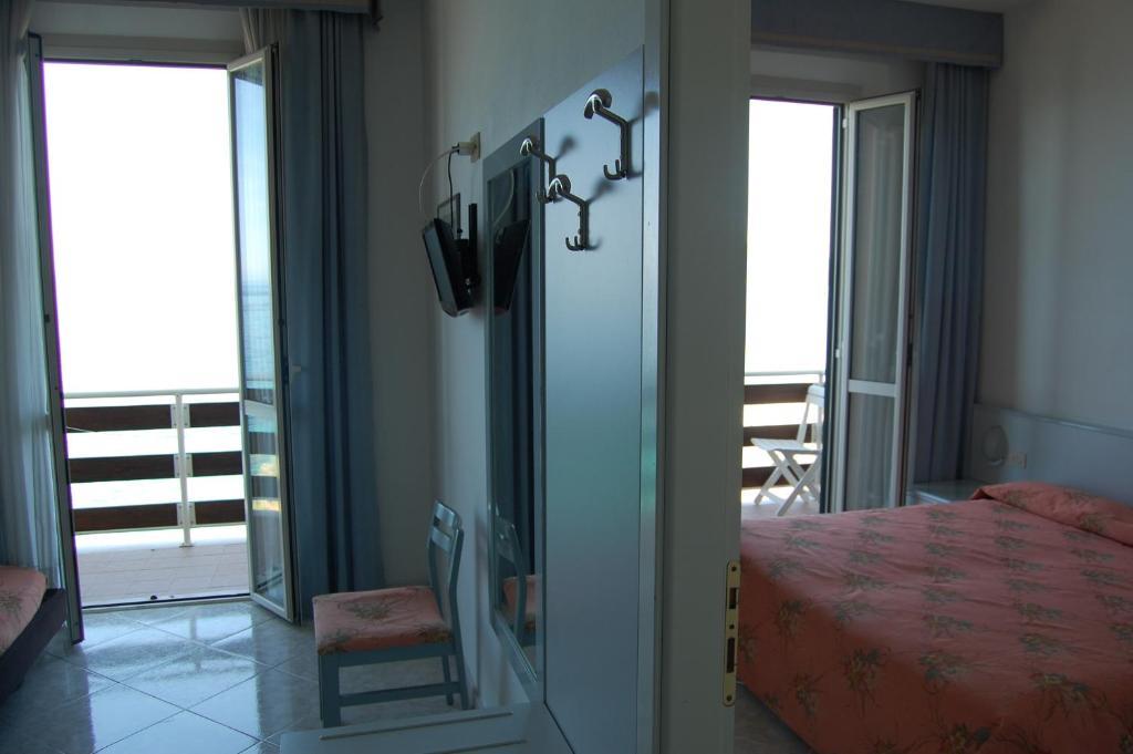 Hotel Villa Ombrosa Portoferraio Camera foto