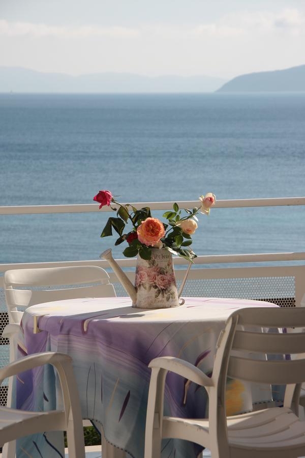 Hotel Villa Ombrosa Portoferraio Camera foto